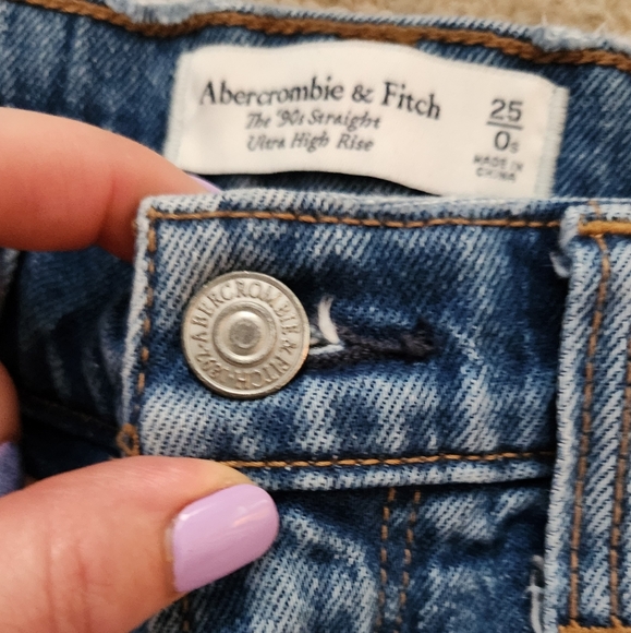 ABERCROMBIE '90s straight ultra high rise distressed curve love jeans 25/0 short - Picture 6 of 10